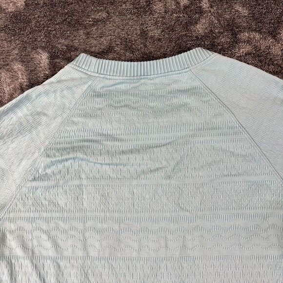 Lululemon Rest Less Pullover Light Blue Textured Thumbholes Women's 6* - Picture 9 of 10
